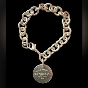 ❤️SOLD!!! - Tiffany & Co. Silver Round Charm Bracelet